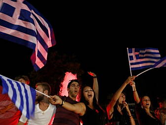 Greece delivers overwhelming N...